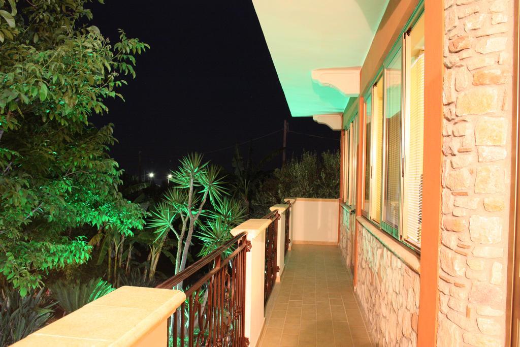 מליטו די פורטו סאלבו B&B Il Giardino Delle Meraviglie מראה חיצוני תמונה
